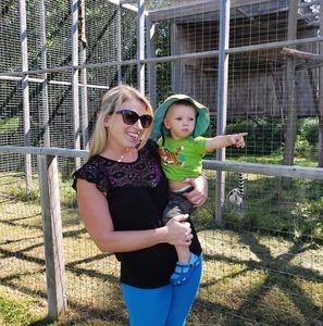 Meet your Posher, Valorie